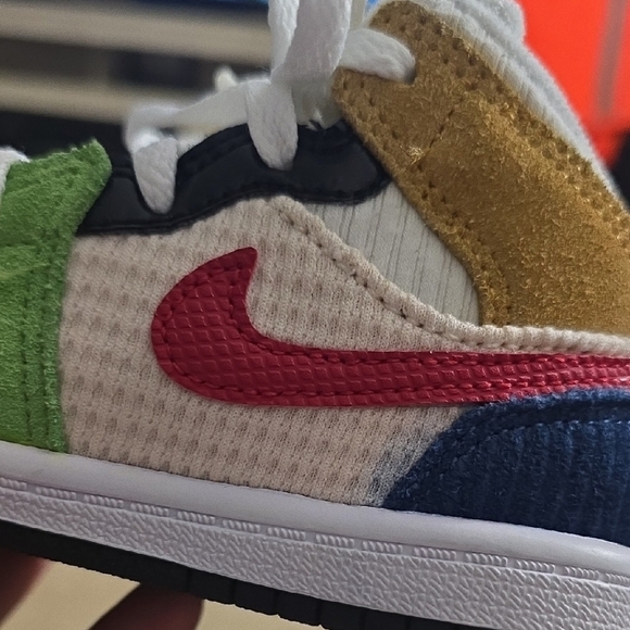 Nike Multicolor Kids Sneakers - Picture 13 of 16